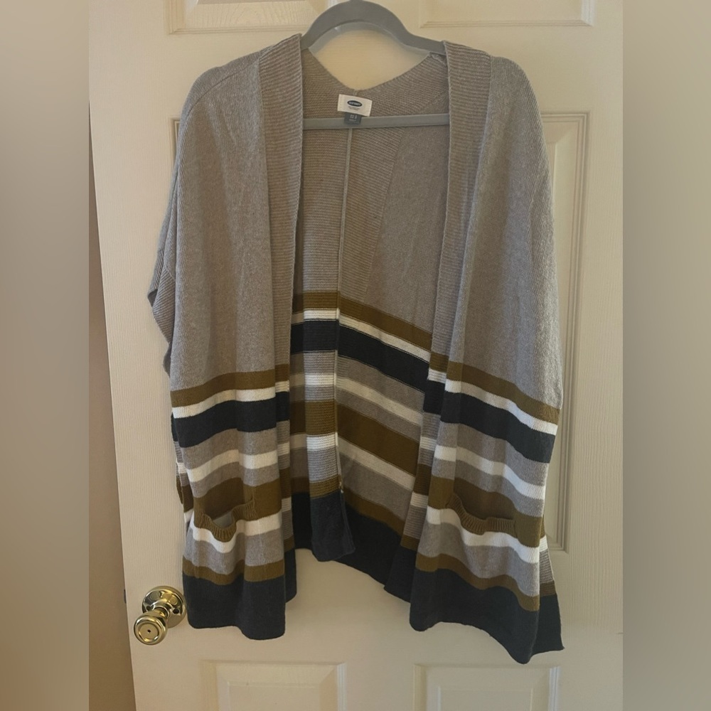 Old Navy cardigan • size XS